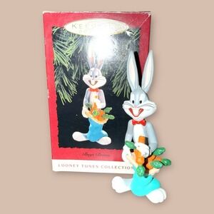 Vintage BUGS BUNNY Hallmark Looney Tunes Ornament 1993 Bugs with Bag of Carrots